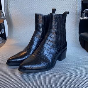 Marja Cap toe bootie